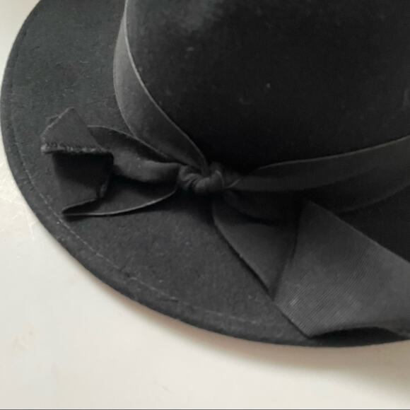 Vintage Felted Wool Cloche Hat Ribbon Bow Trim Made in Italy Black EUC - Picture 9 of 10